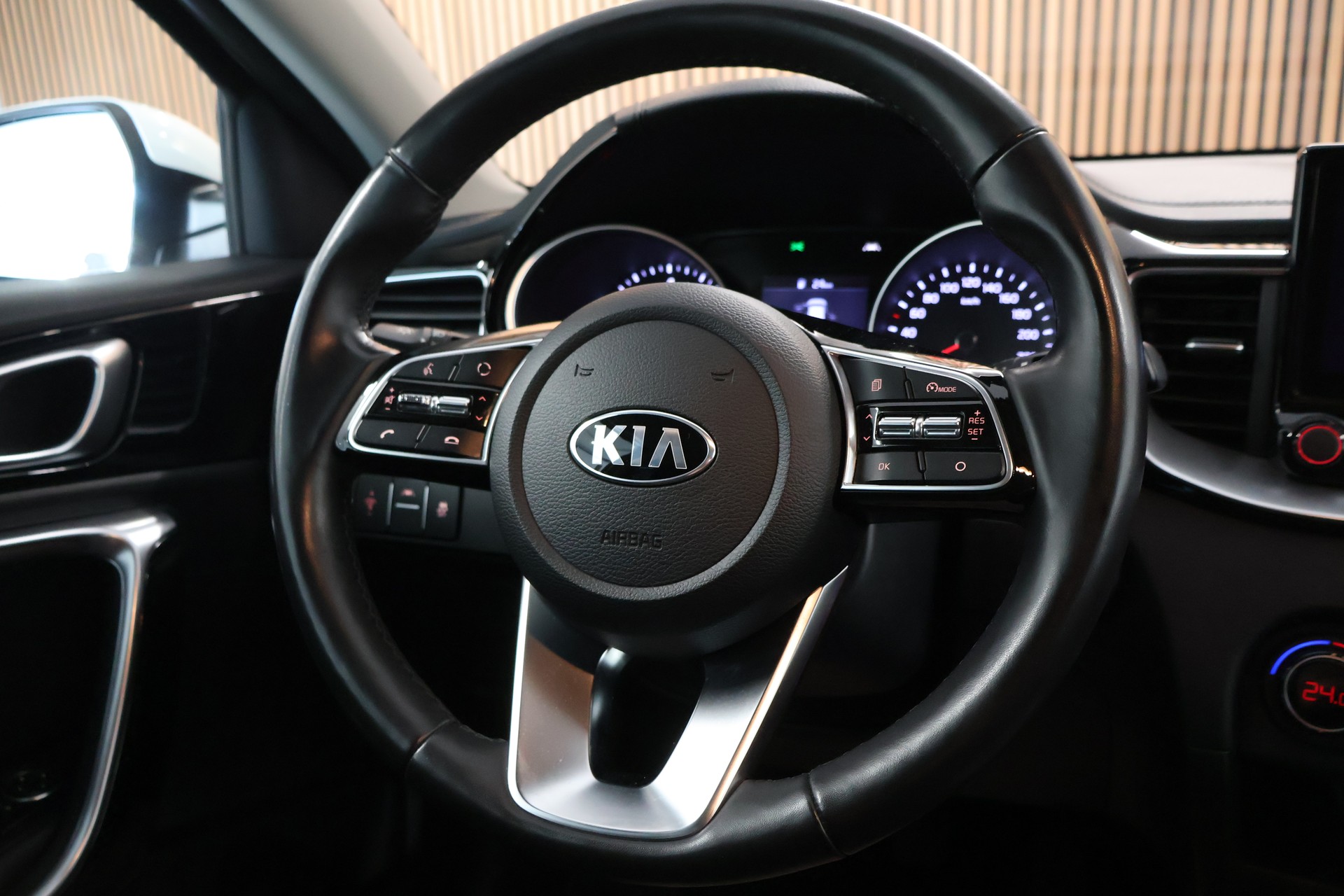 KIA Ceed 1.5 T-GDi Power-image-15