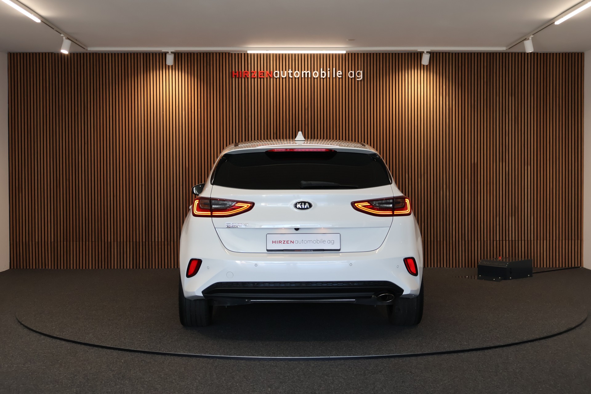 KIA Ceed 1.5 T-GDi Power-image-3
