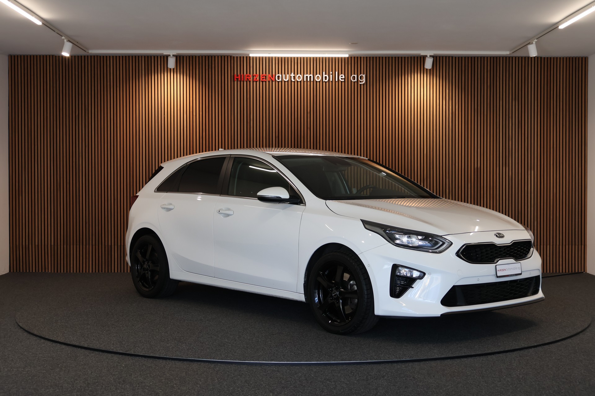 KIA Ceed 1.5 T-GDi Power-image-6