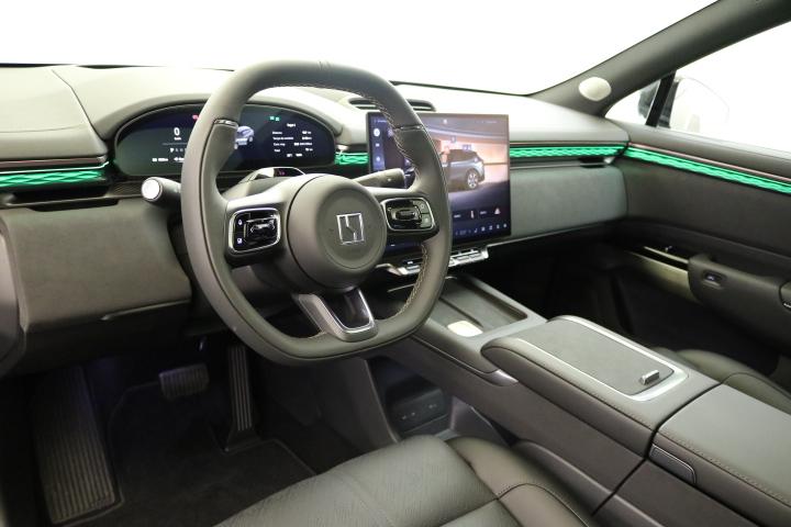 ZEEKR 7X Privilege AWD-showroom-element-3