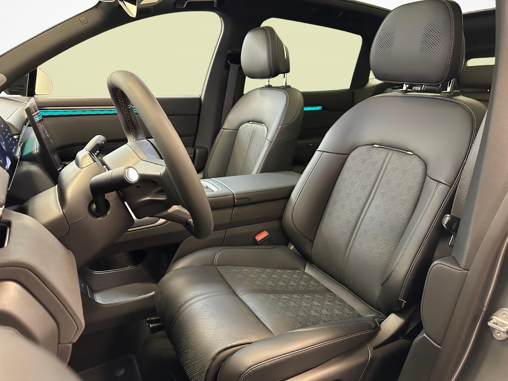 ZEEKR 7X Privilege AWD-image-4