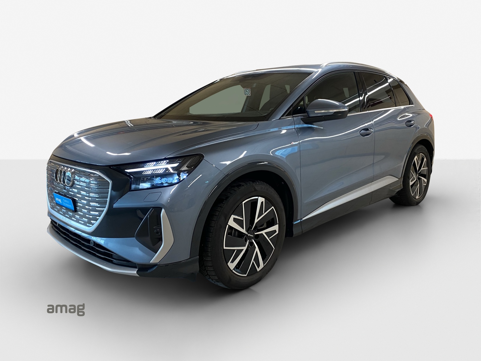 AUDI Q4 e-tron 40-image-0