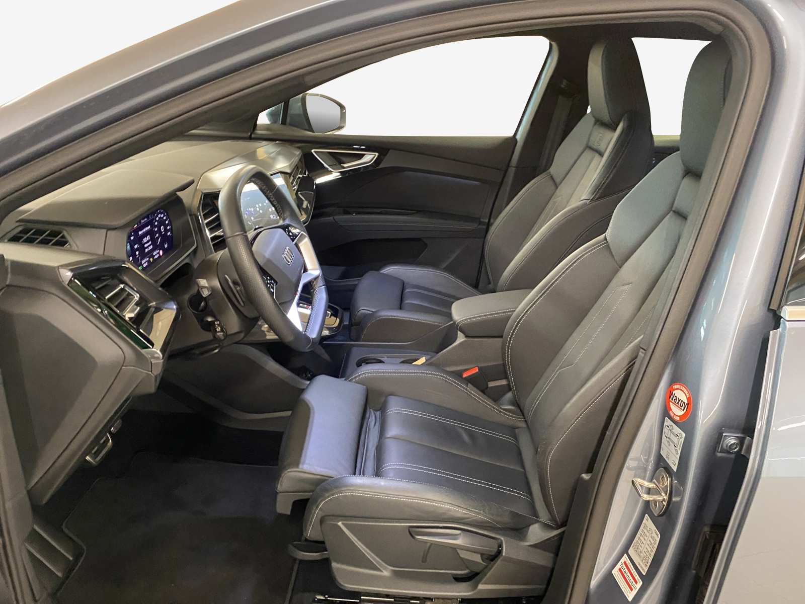 AUDI Q4 e-tron 40-image-8