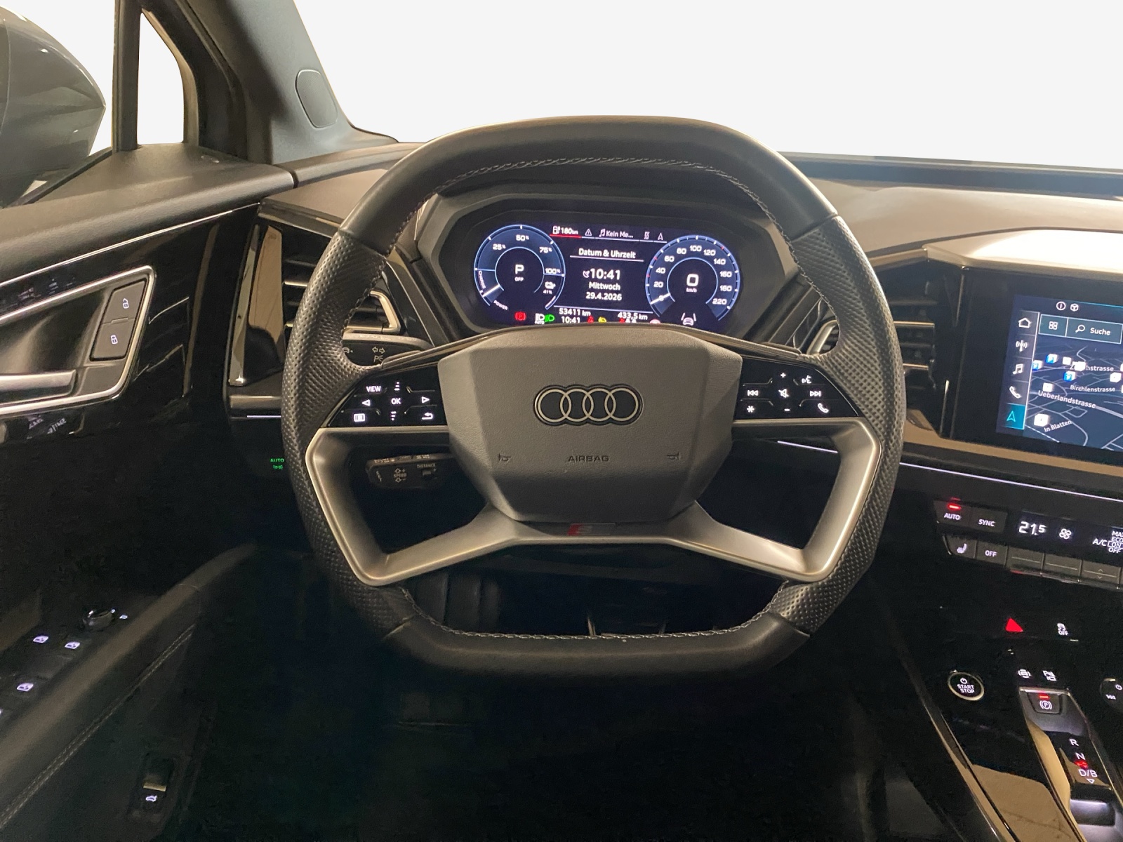 AUDI Q4 e-tron 40-image-10