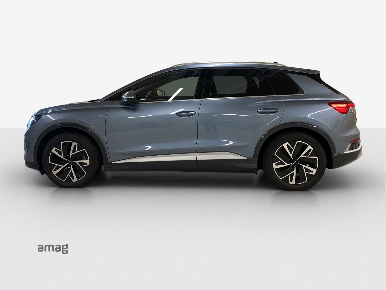 AUDI Q4 e-tron 40-image-2