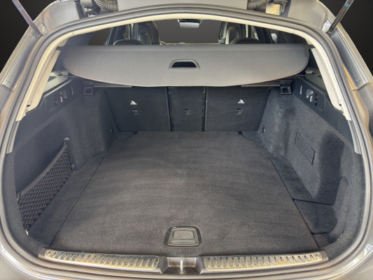 MERCEDES-BENZ C 200 T 4 Matic-image-12