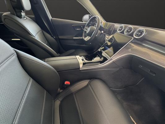 MERCEDES-BENZ C 200 T 4 Matic-image-11