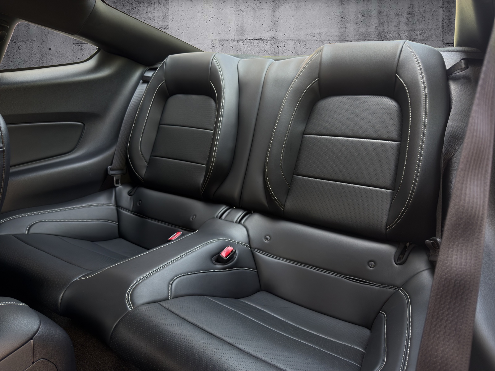 FORD Fastback 5.0 V8 GT 50 Years Edition-image-10