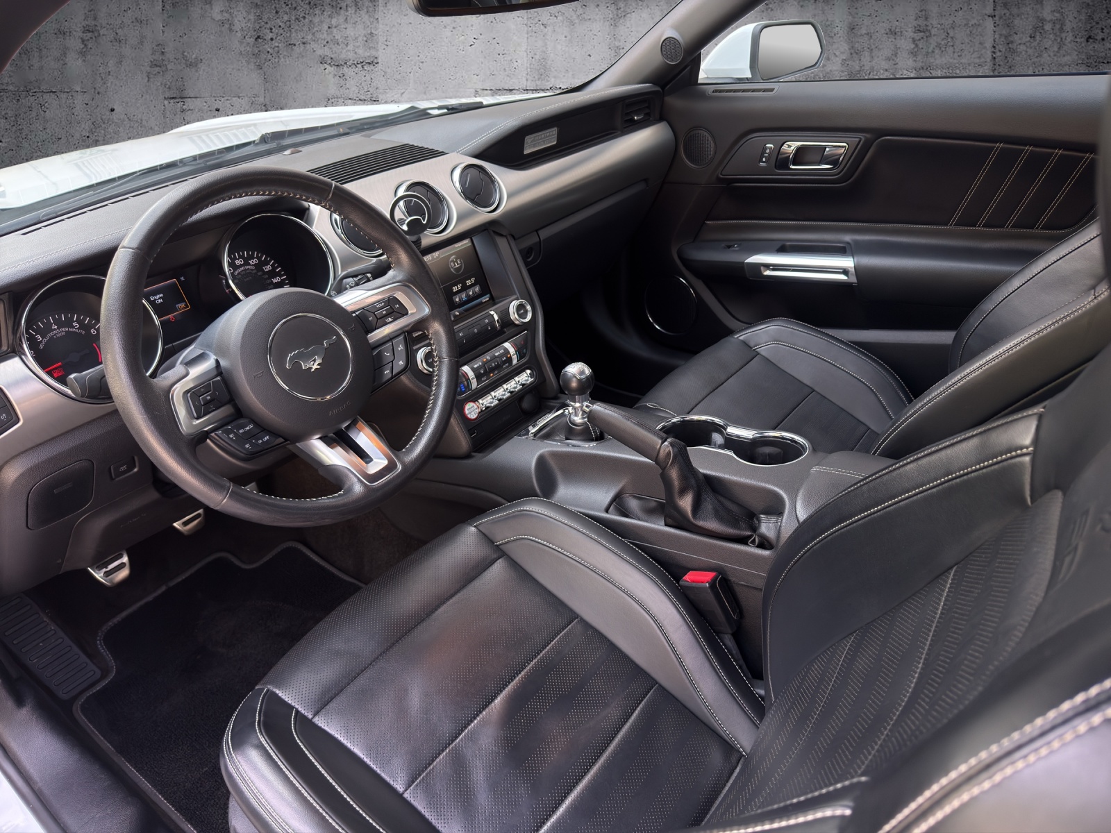 FORD Fastback 5.0 V8 GT 50 Years Edition-image-6