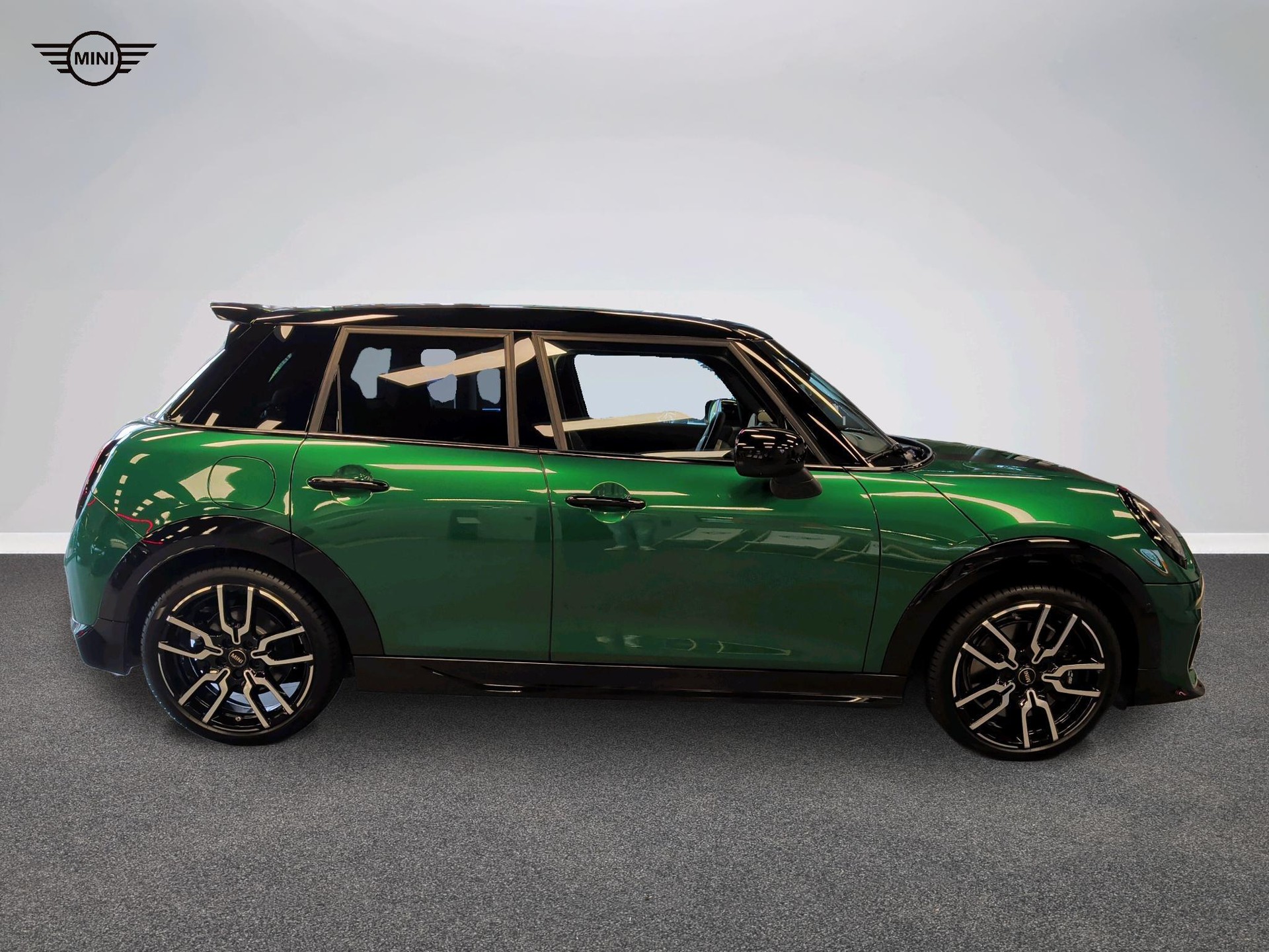 MINI Cooper 5 door S-image-2