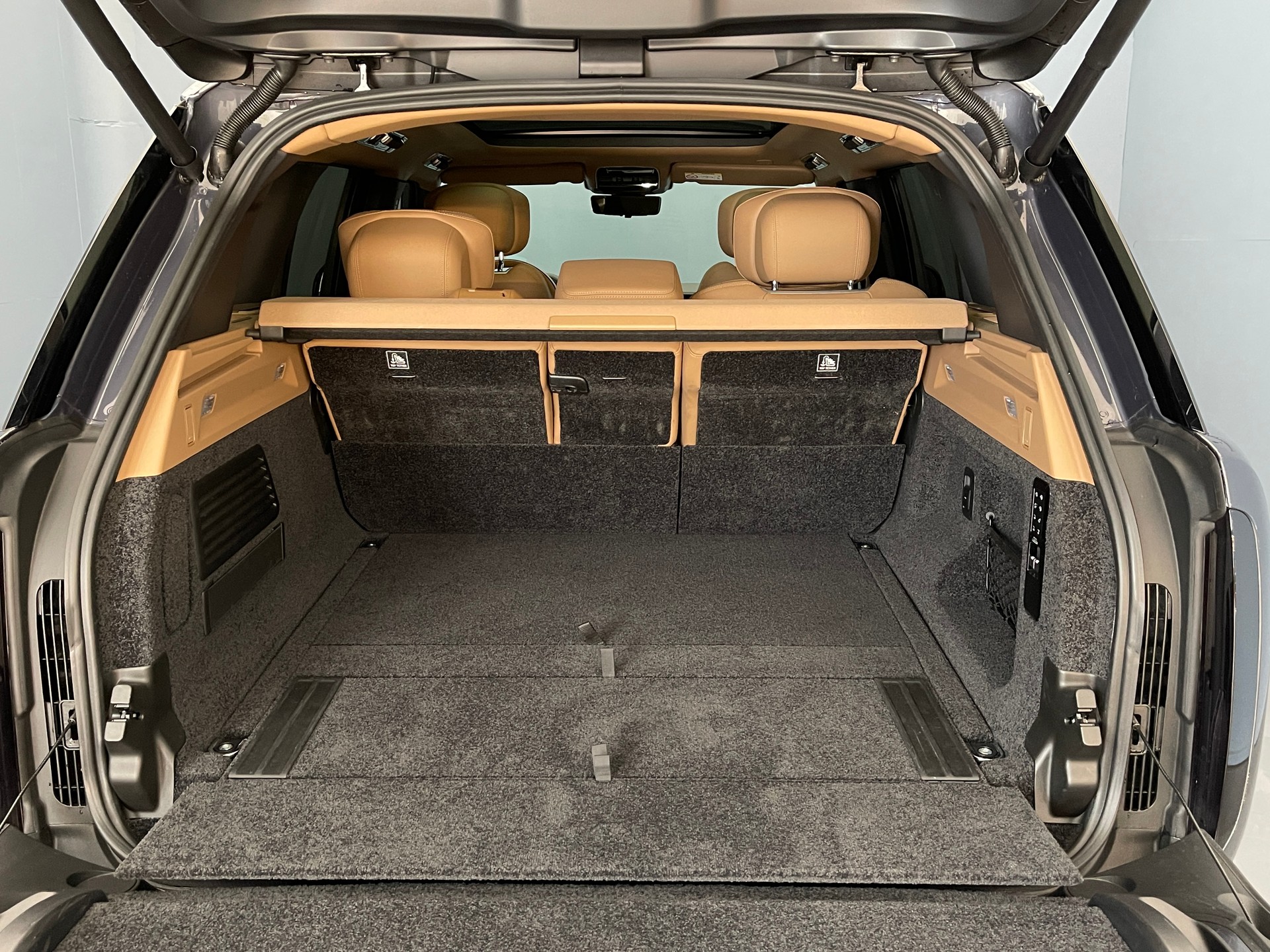 LAND ROVER Range Rover 4.4 V8 Autobiography-image-12