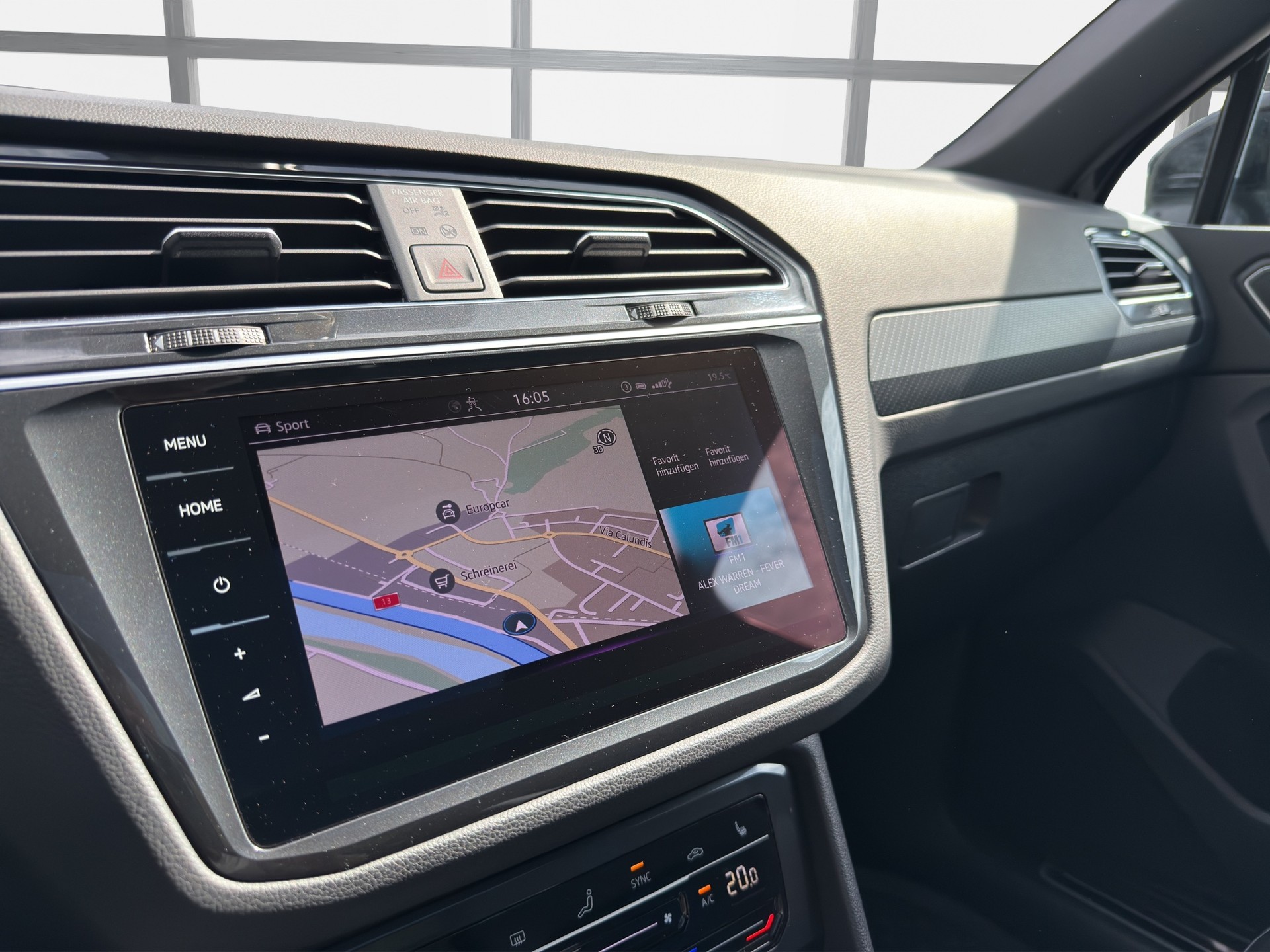 VW Tiguan 2.0TSI R 4Motion DSG-image-12