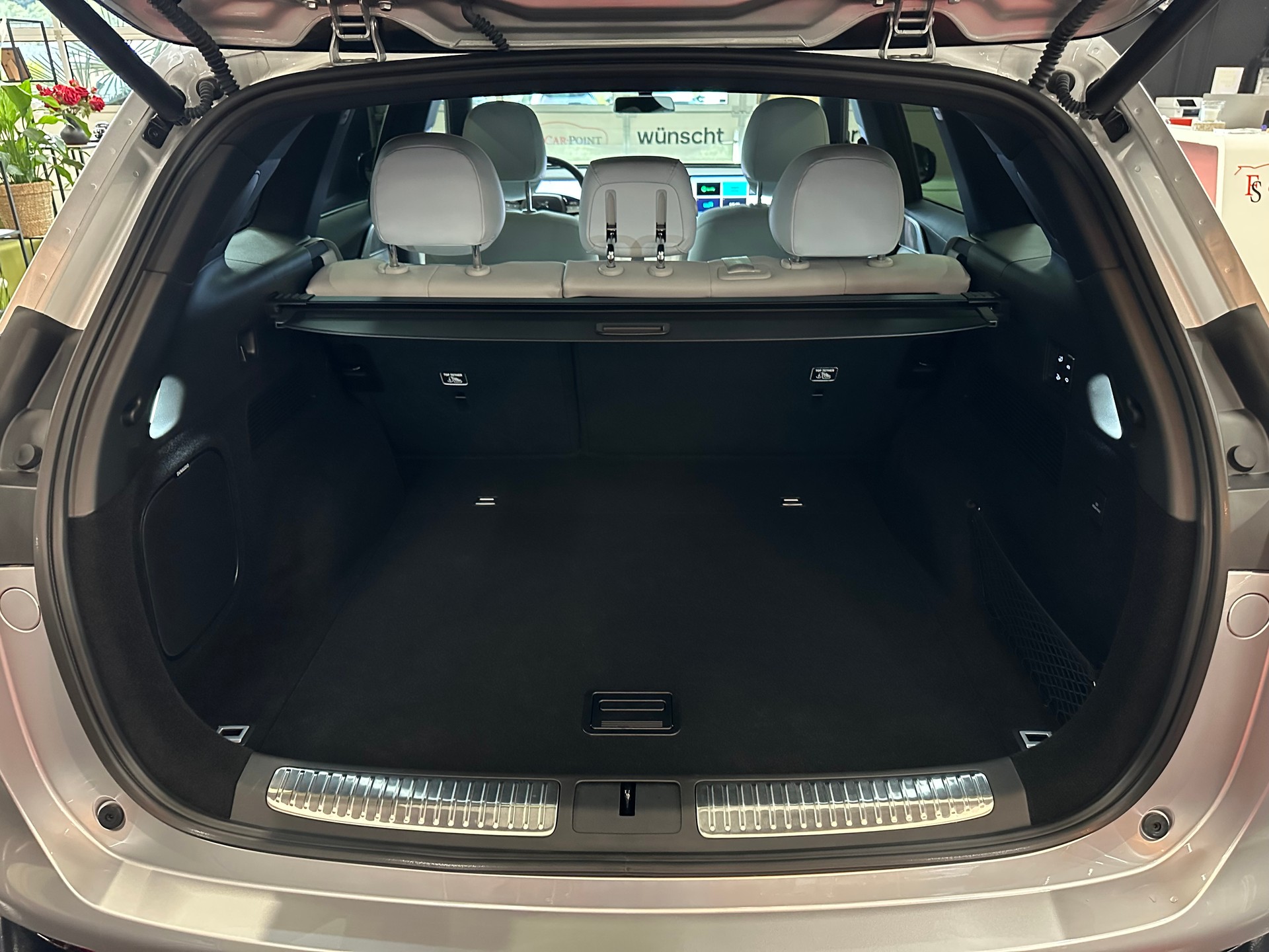 XPENG G9 93kWh Performance AWD-image-41