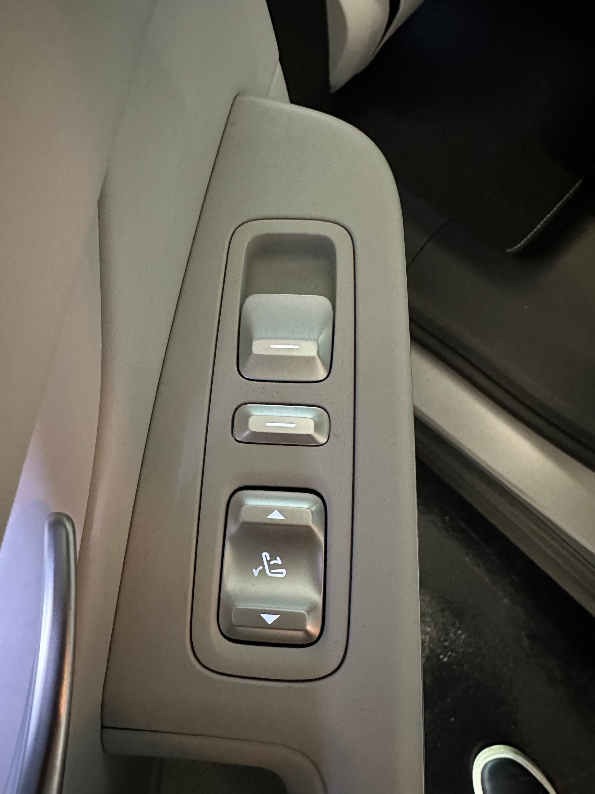 XPENG G9 93kWh Performance AWD-image-11
