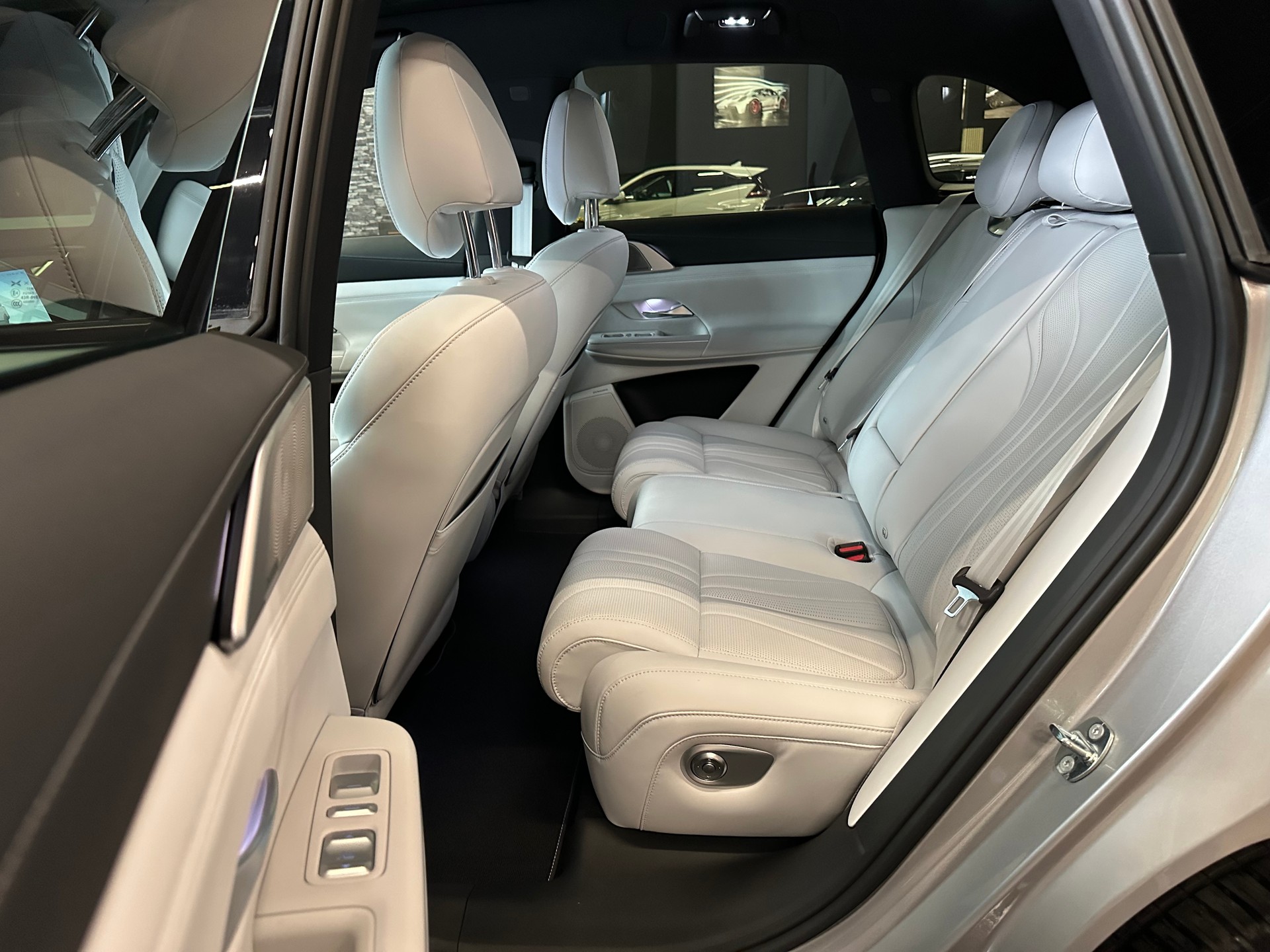 XPENG G9 93kWh Performance AWD-image-9