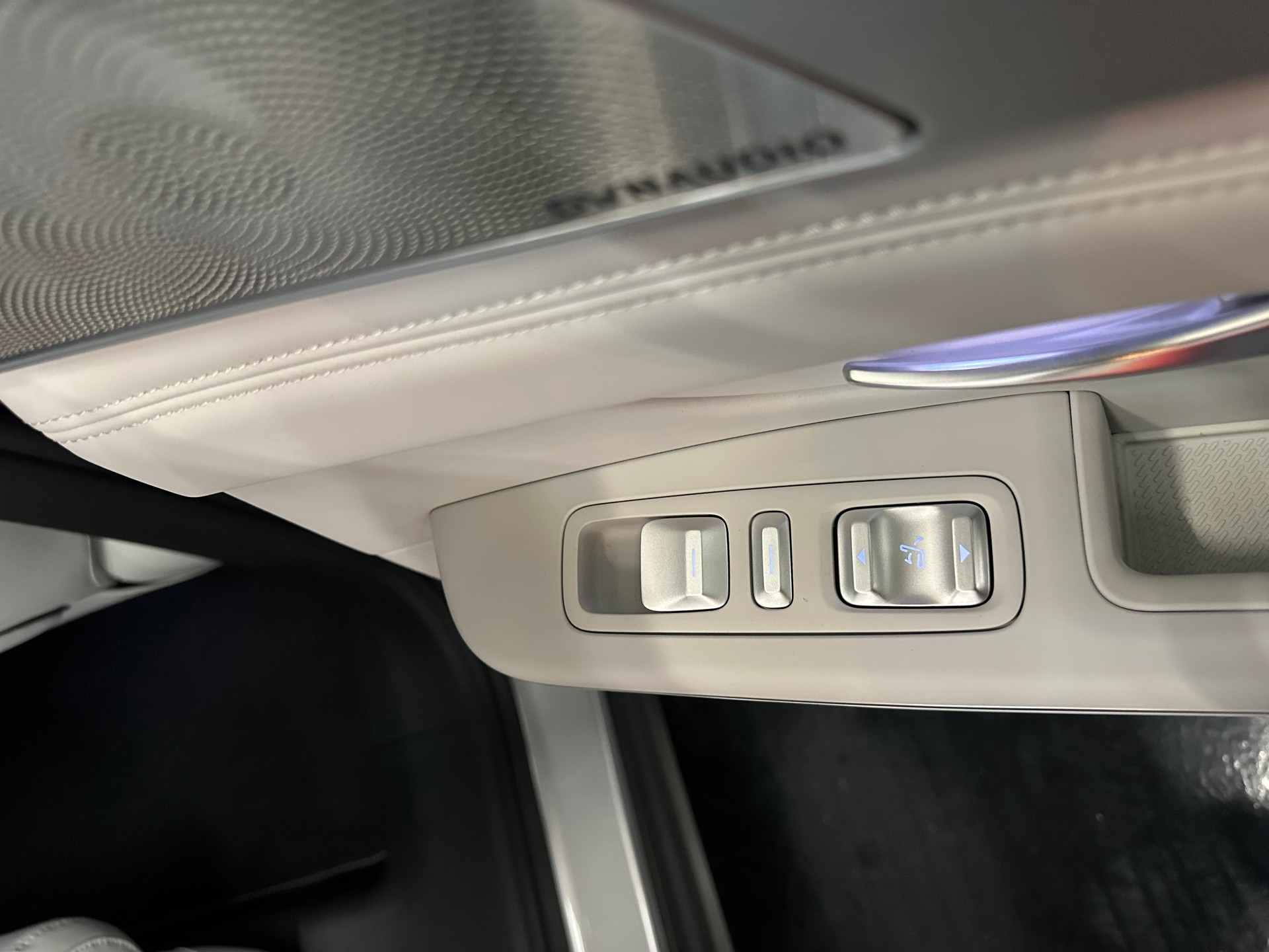XPENG G9 93kWh Performance AWD-image-13
