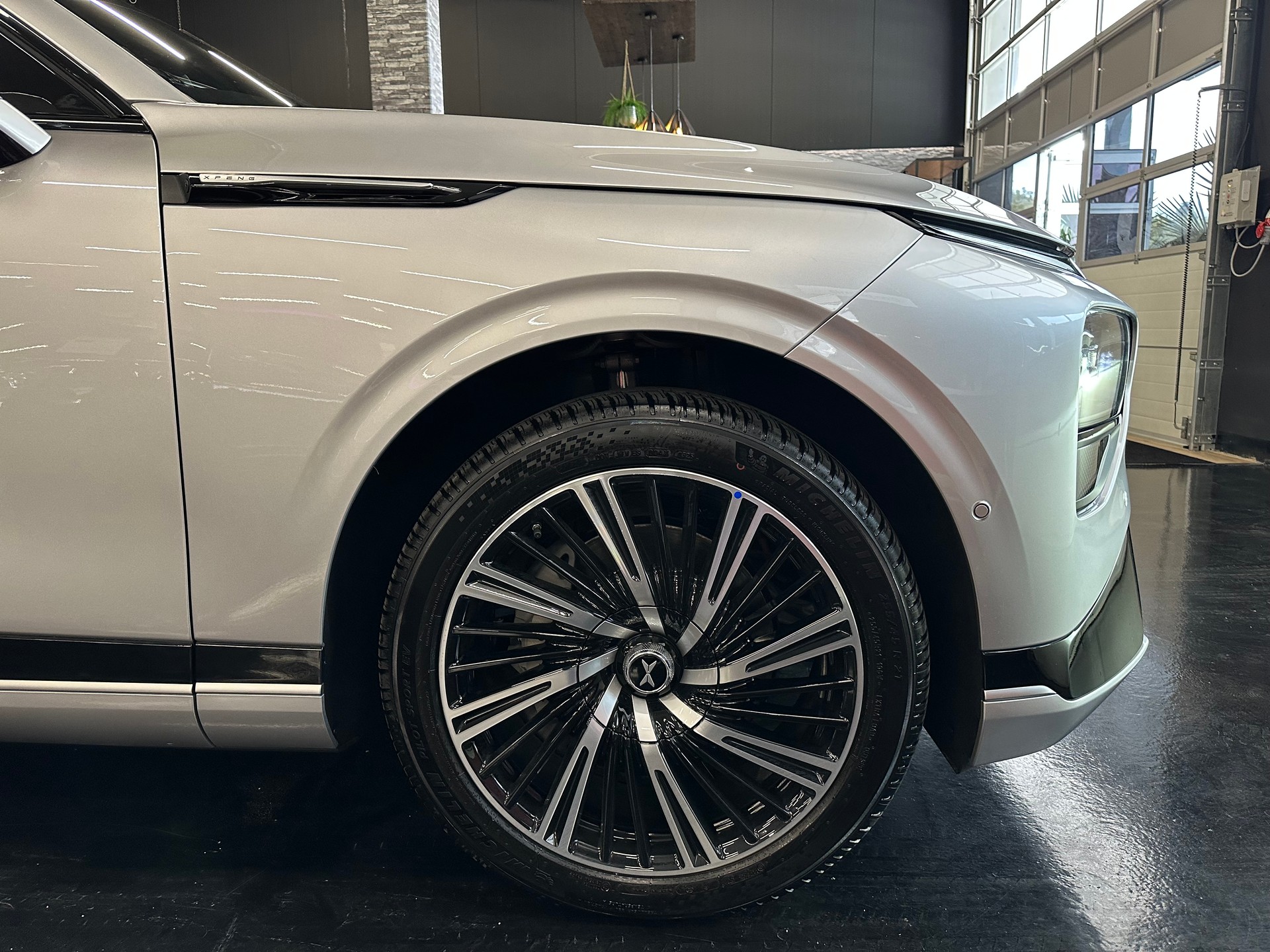 XPENG G9 93kWh Performance AWD-image-42