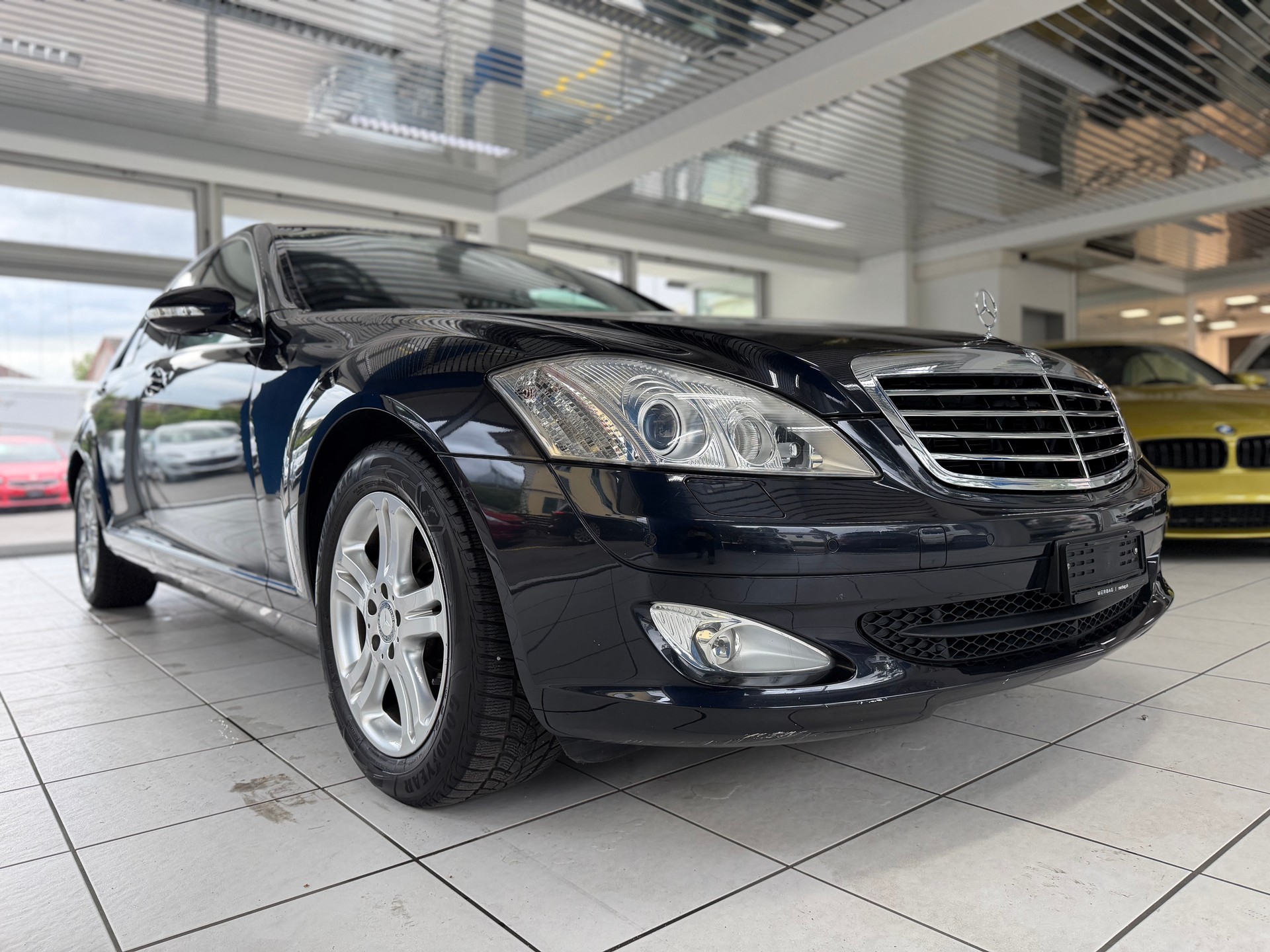 MERCEDES-BENZ S 350 4Matic 7G-Tronic-showroom-element-3