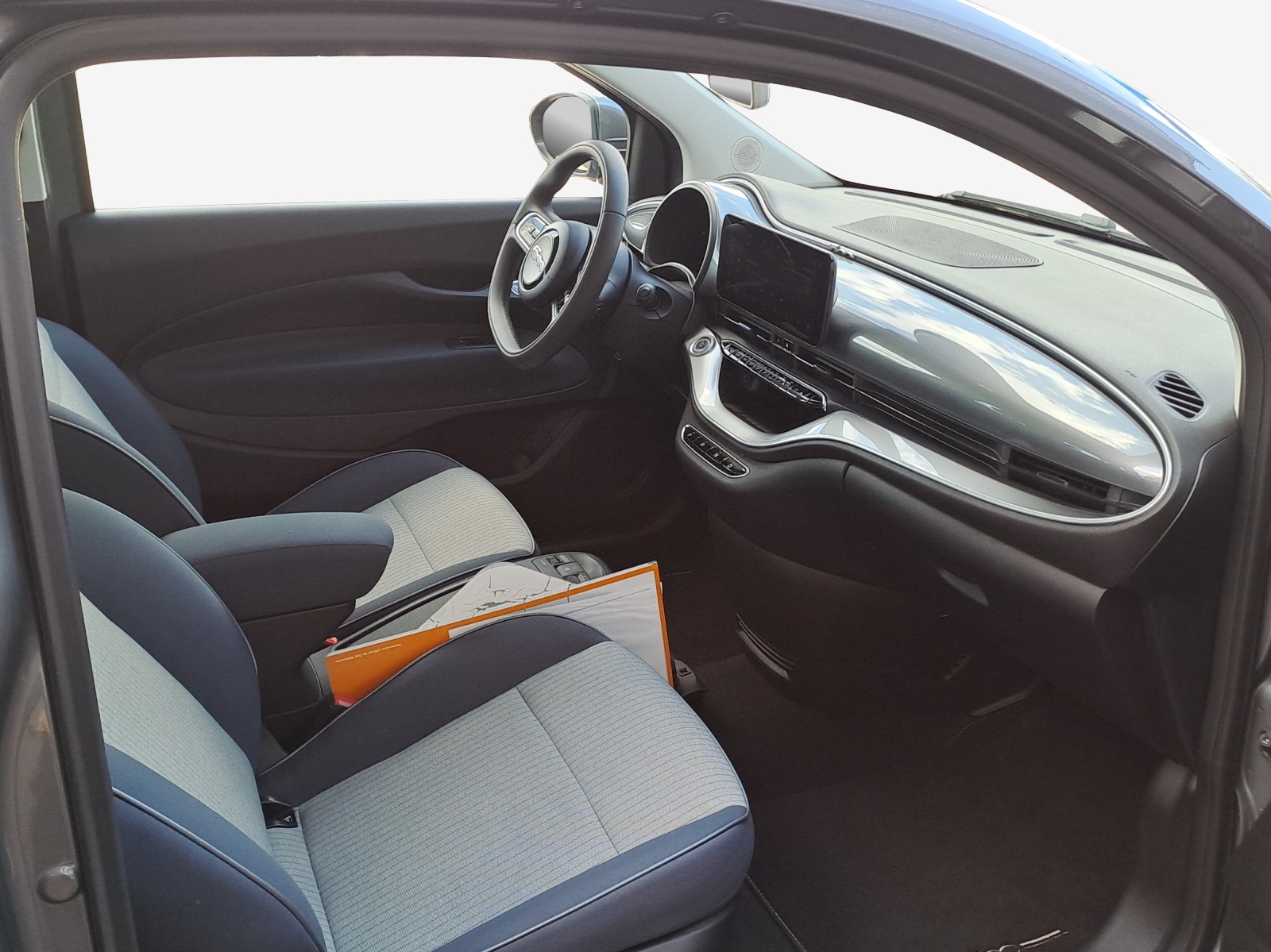 FIAT 500 electric 87 kW Icon-image-14