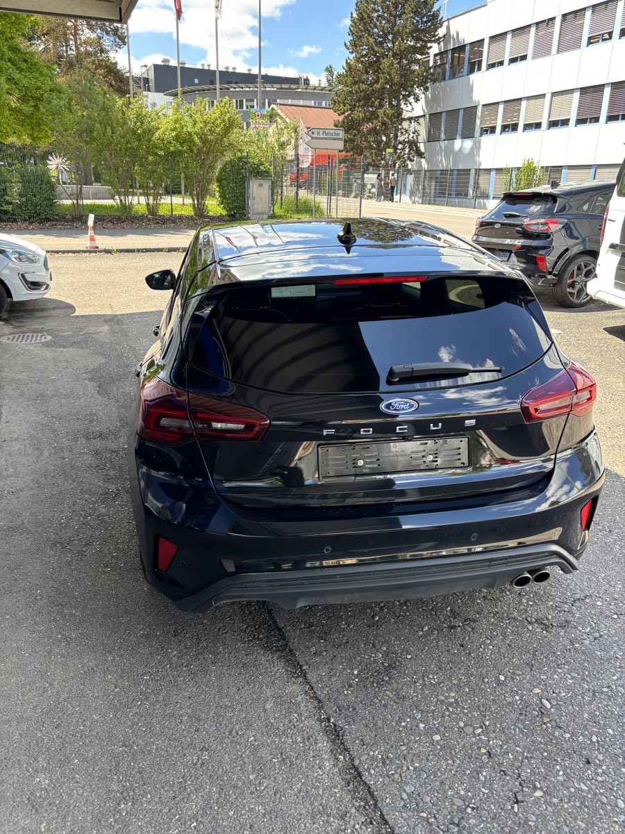 FORD Focus 1.0i EcoB Hybrid 155 ST-Line X-image-21