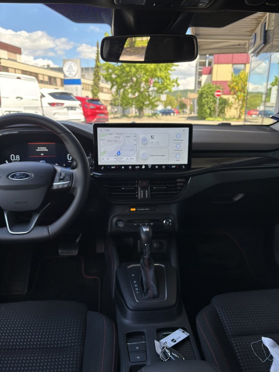 FORD Focus 1.0i EcoB Hybrid 155 ST-Line X-showroom-element-3