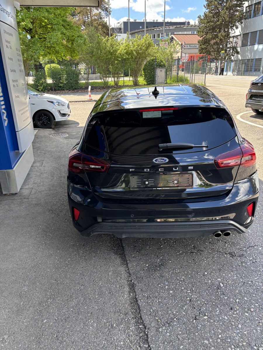 FORD Focus 1.0i EcoB Hybrid 155 ST-Line X-image-22