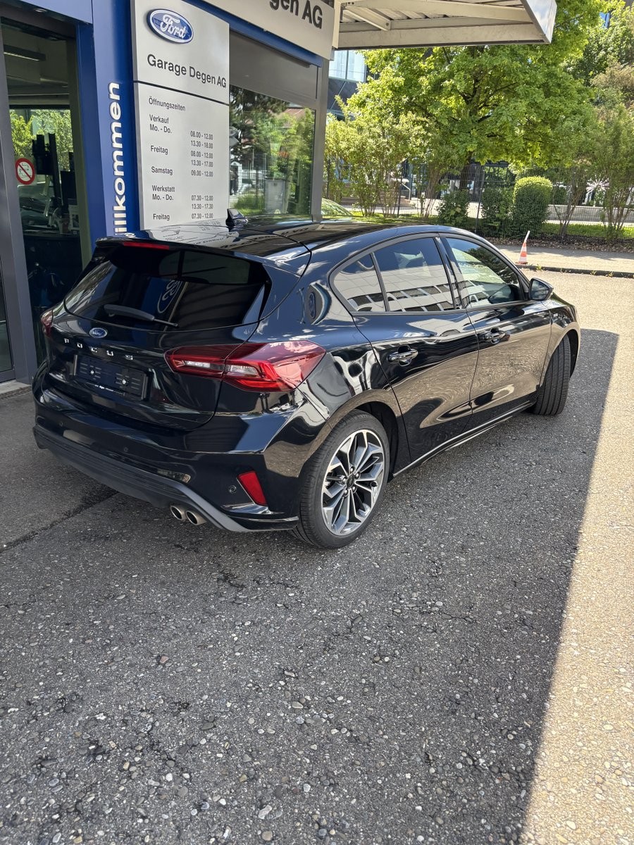 FORD Focus 1.0i EcoB Hybrid 155 ST-Line X-image-25