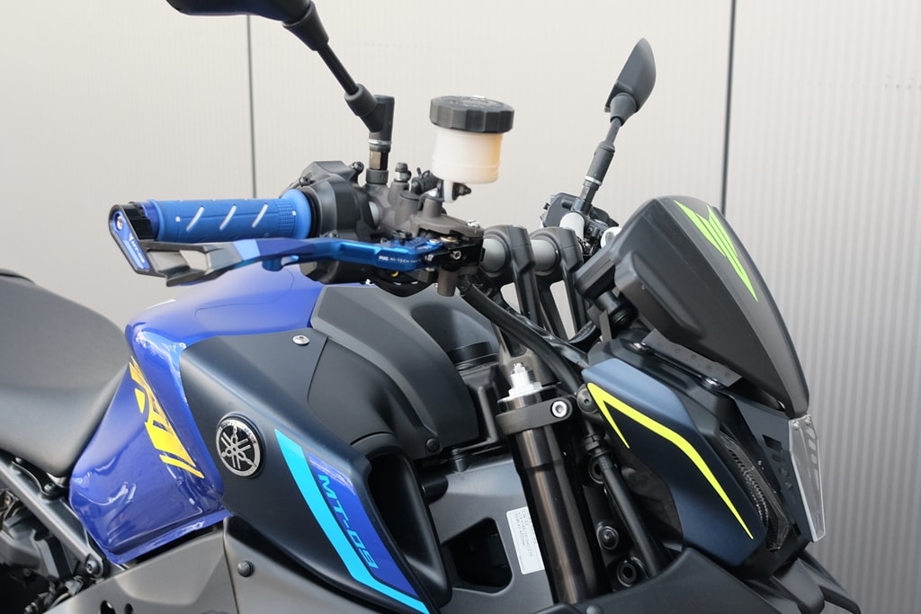 YAMAHA MT-09 ABS-showroom-element-2