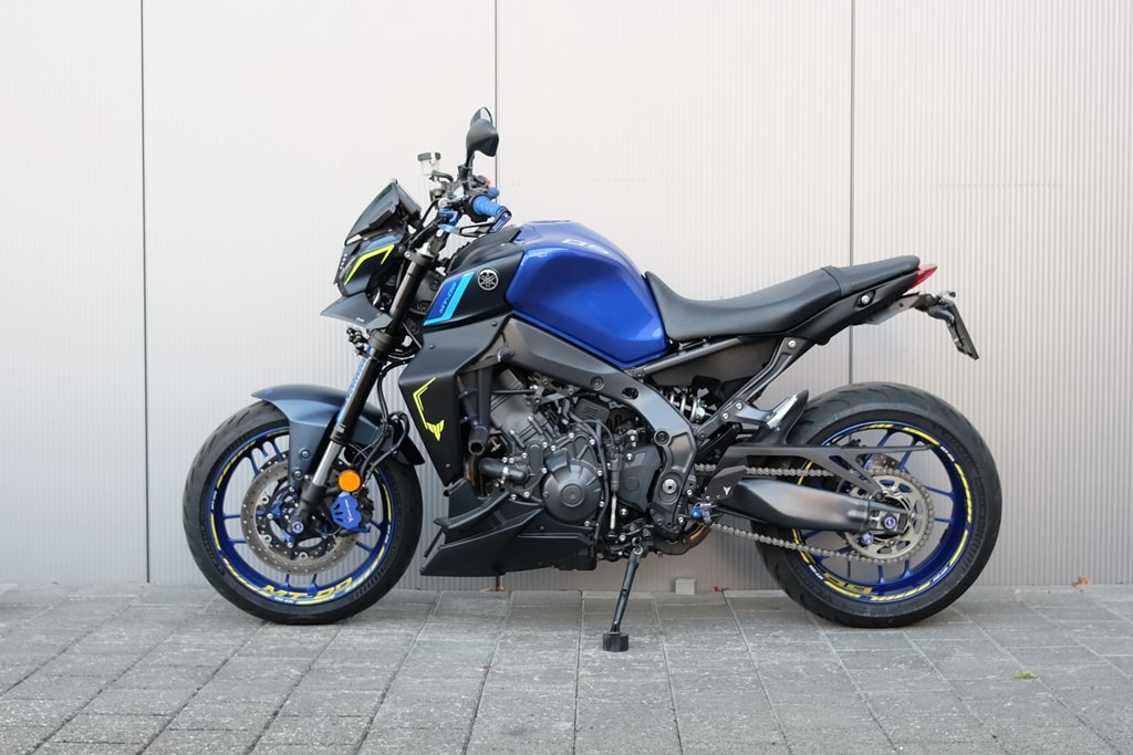 YAMAHA MT-09 ABS-showroom-element-3