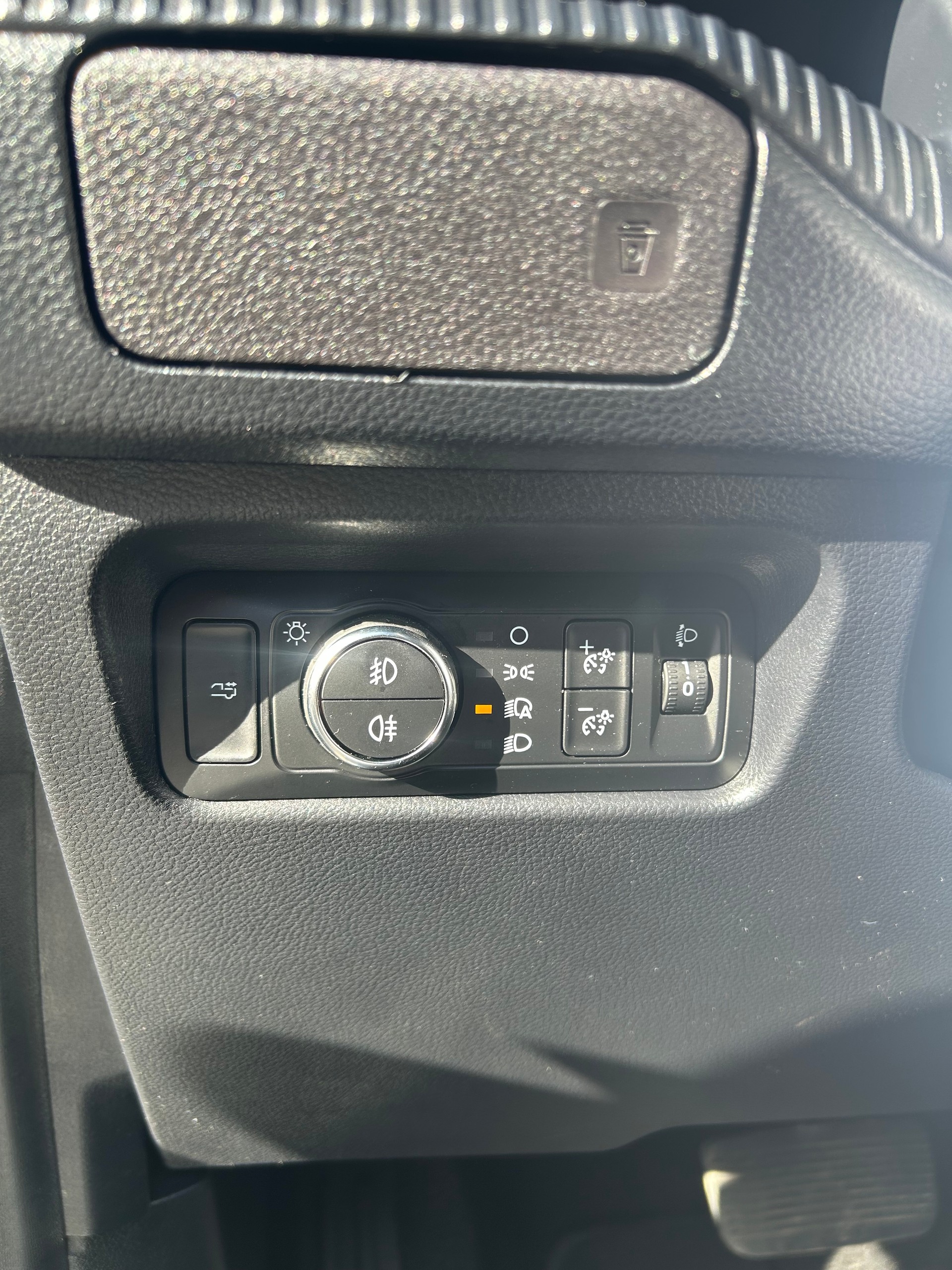 FORD Ranger Wildtrak 2.0 Eco Blue e-4WD Automat-image-12