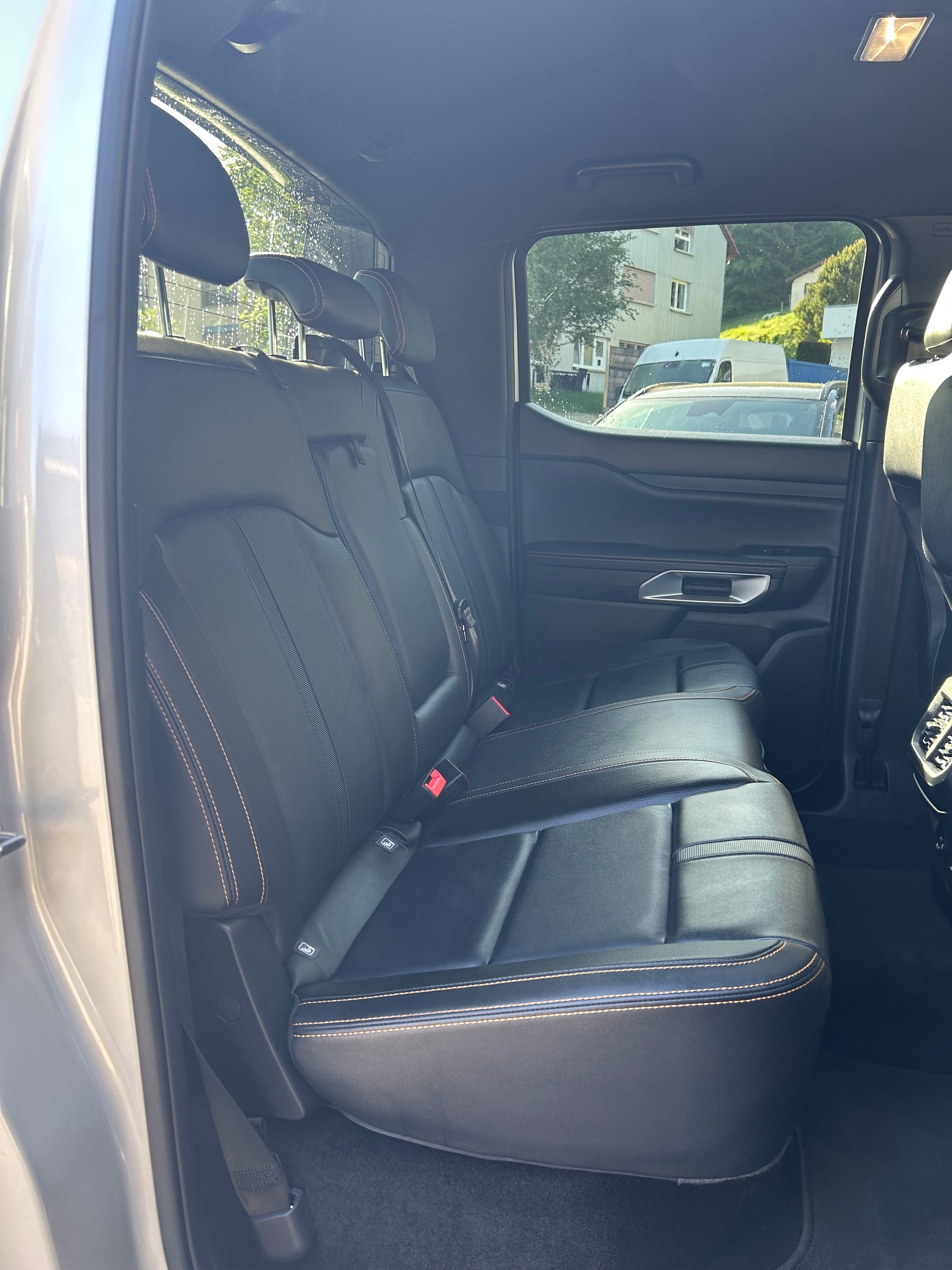 FORD Ranger Wildtrak 2.0 Eco Blue e-4WD Automat-image-8