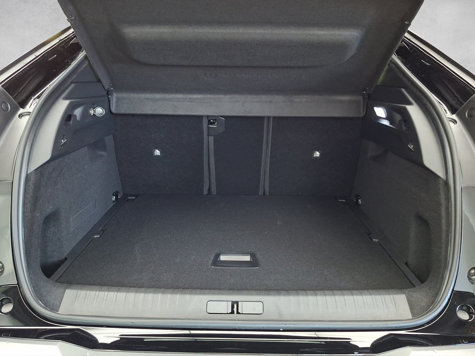 PEUGEOT 3008 e-GT Exclusive AWD 73kWh-image-14