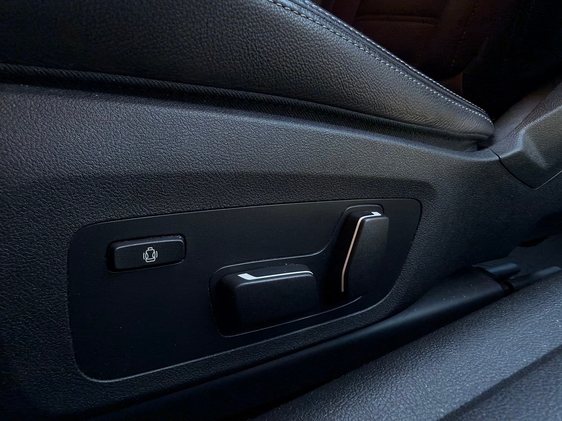 BMW M440i xDrive 48V Cabriolet M Sport Pro Steptronic-image-13
