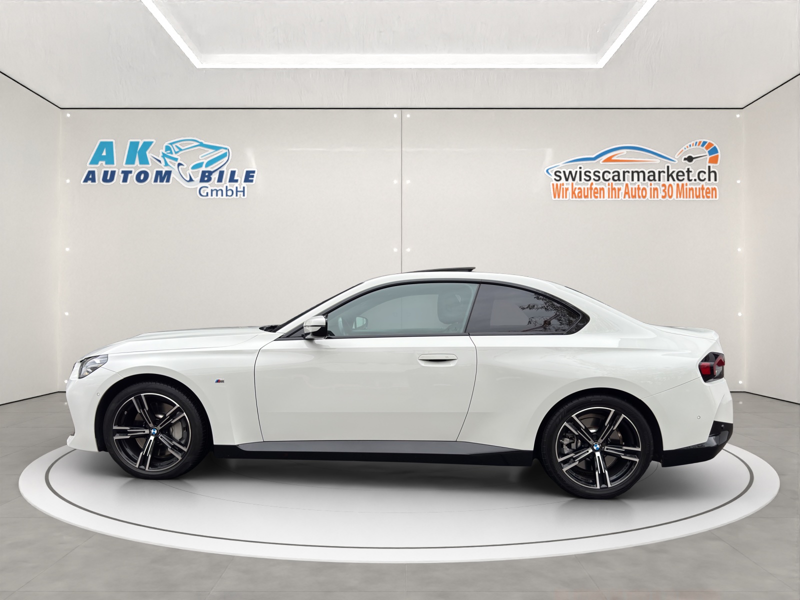 BMW 230i M Sport-showroom-element-3