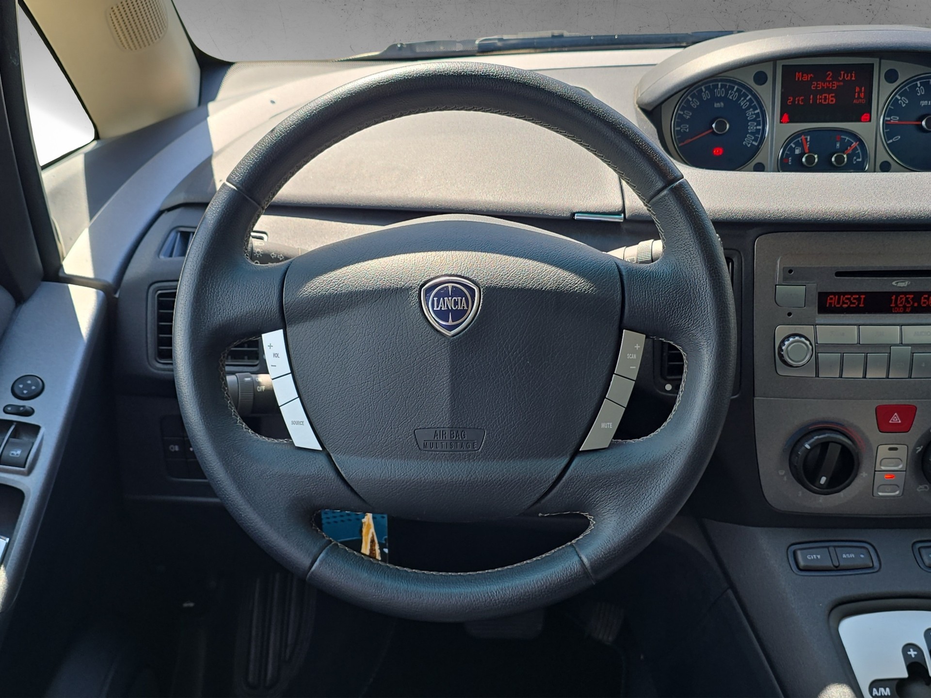 LANCIA Musa 1.4 16V Platino DFN-image-12