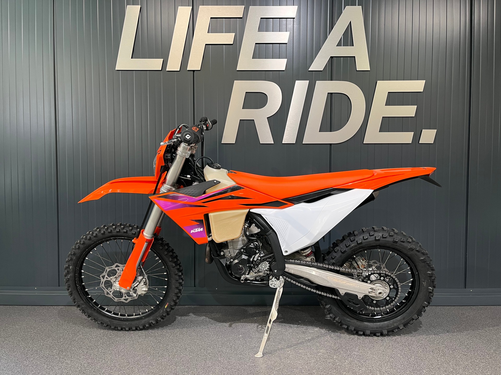 KTM EXC-F-showroom-element-2