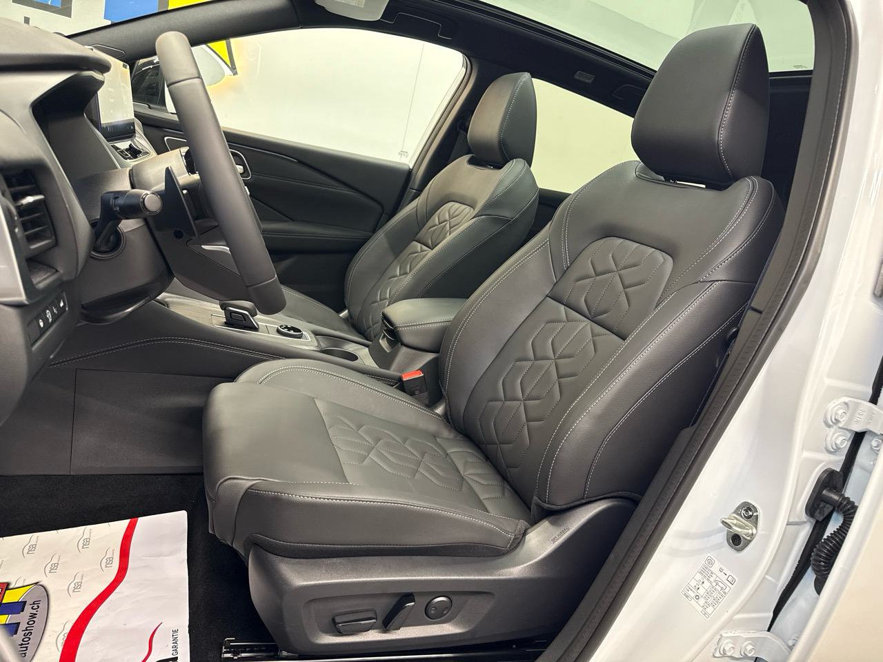 NISSAN Qashqai 1.3 DIG-T MHEV Tekna Xtronic 4x4-image-3