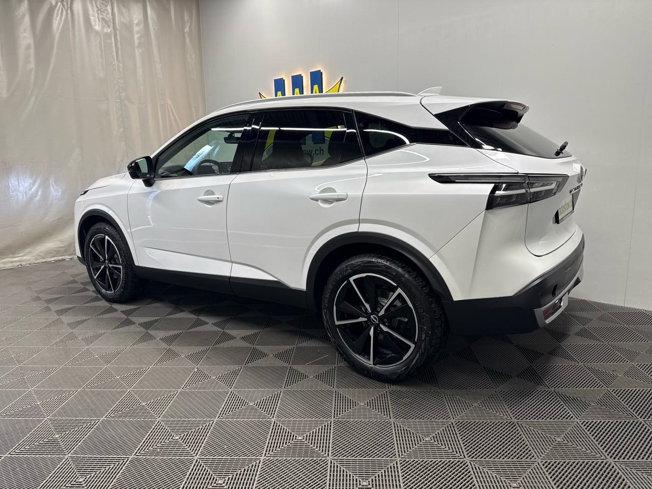 NISSAN Qashqai 1.3 DIG-T MHEV Tekna Xtronic 4x4-image-1