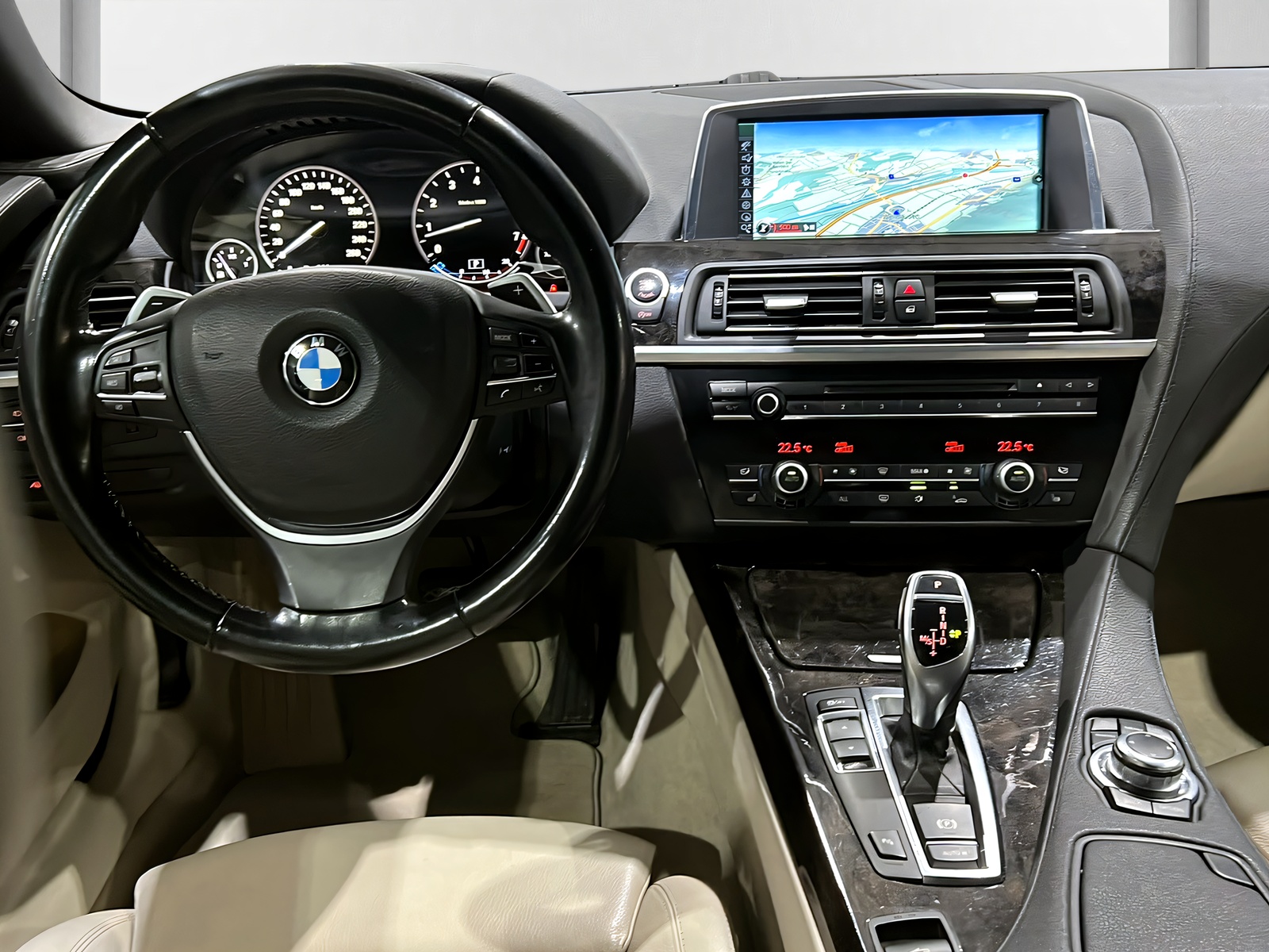 BMW 640i Cabrio**Head up,Rückfahrtkam,Soft Close,CH Auslieferung,Frisch ab MFK**-image-6