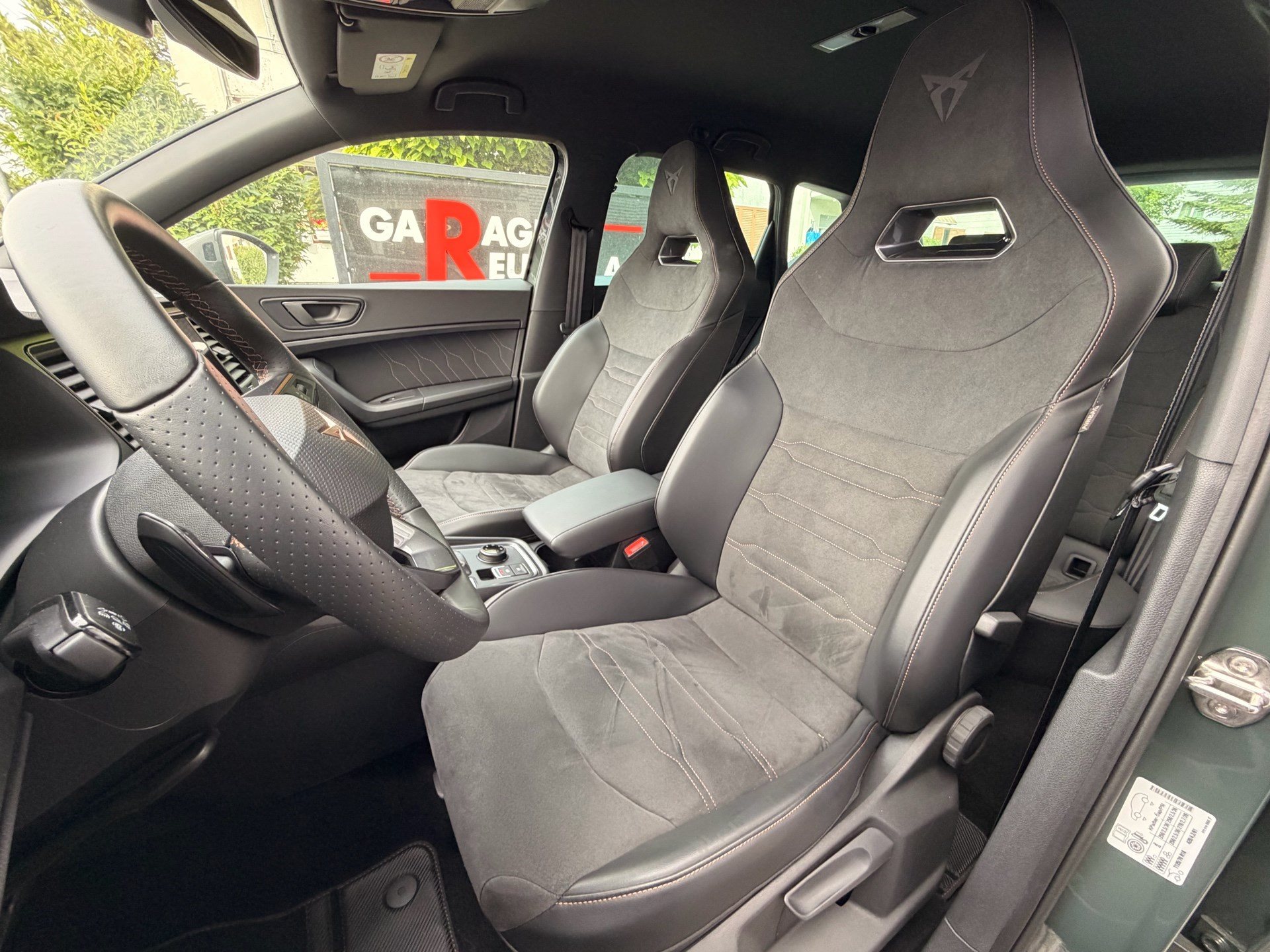 CUPRA Ateca 2.0 TSI 4Drive *** 360° KAMERA UND NUR 9'500KM !!! ***-image-7
