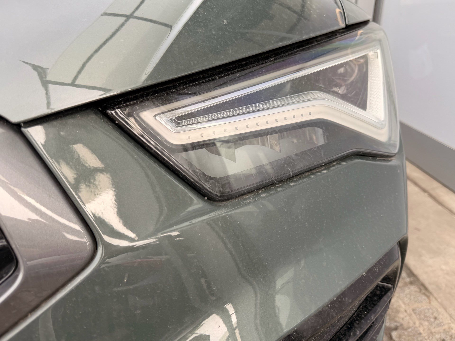 CUPRA Ateca 2.0 TSI 4Drive *** 360° KAMERA UND NUR 9'500KM !!! ***-image-6