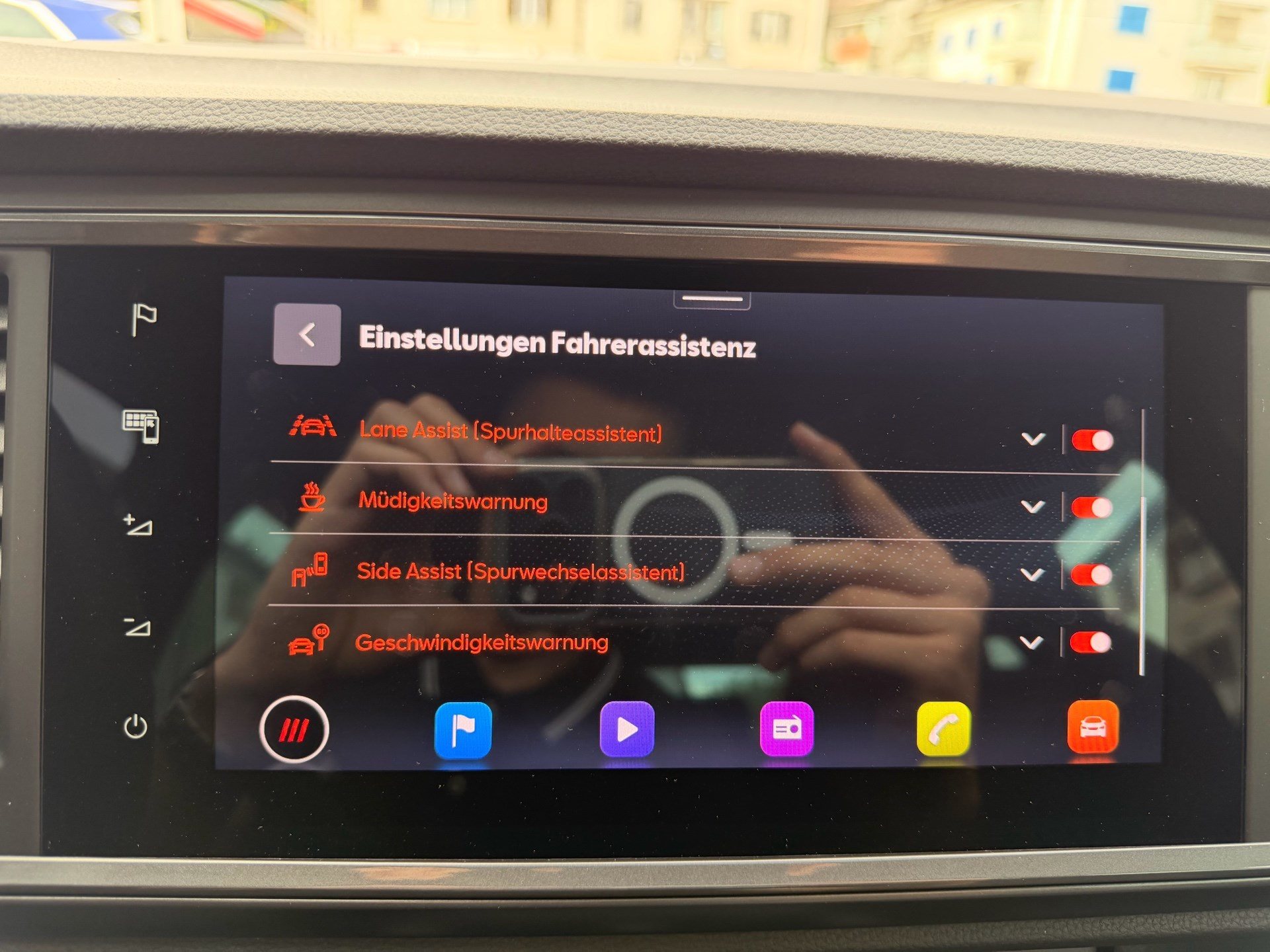 CUPRA Ateca 2.0 TSI 4Drive *** 360° KAMERA UND NUR 9'500KM !!! ***-image-17