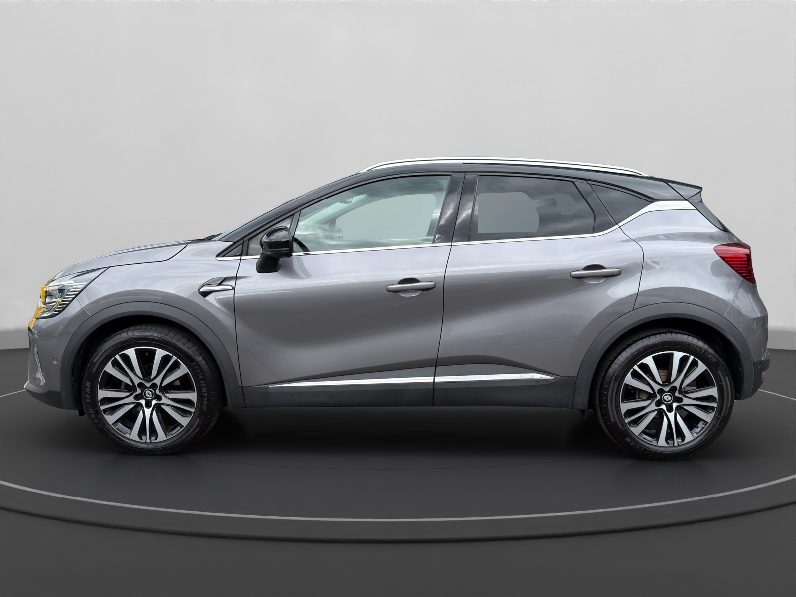 RENAULT Captur 1.3 TCe 140 Initiale EDC-image-1