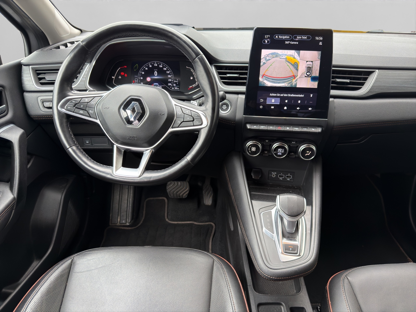 RENAULT Captur 1.3 TCe 140 Initiale EDC-image-7