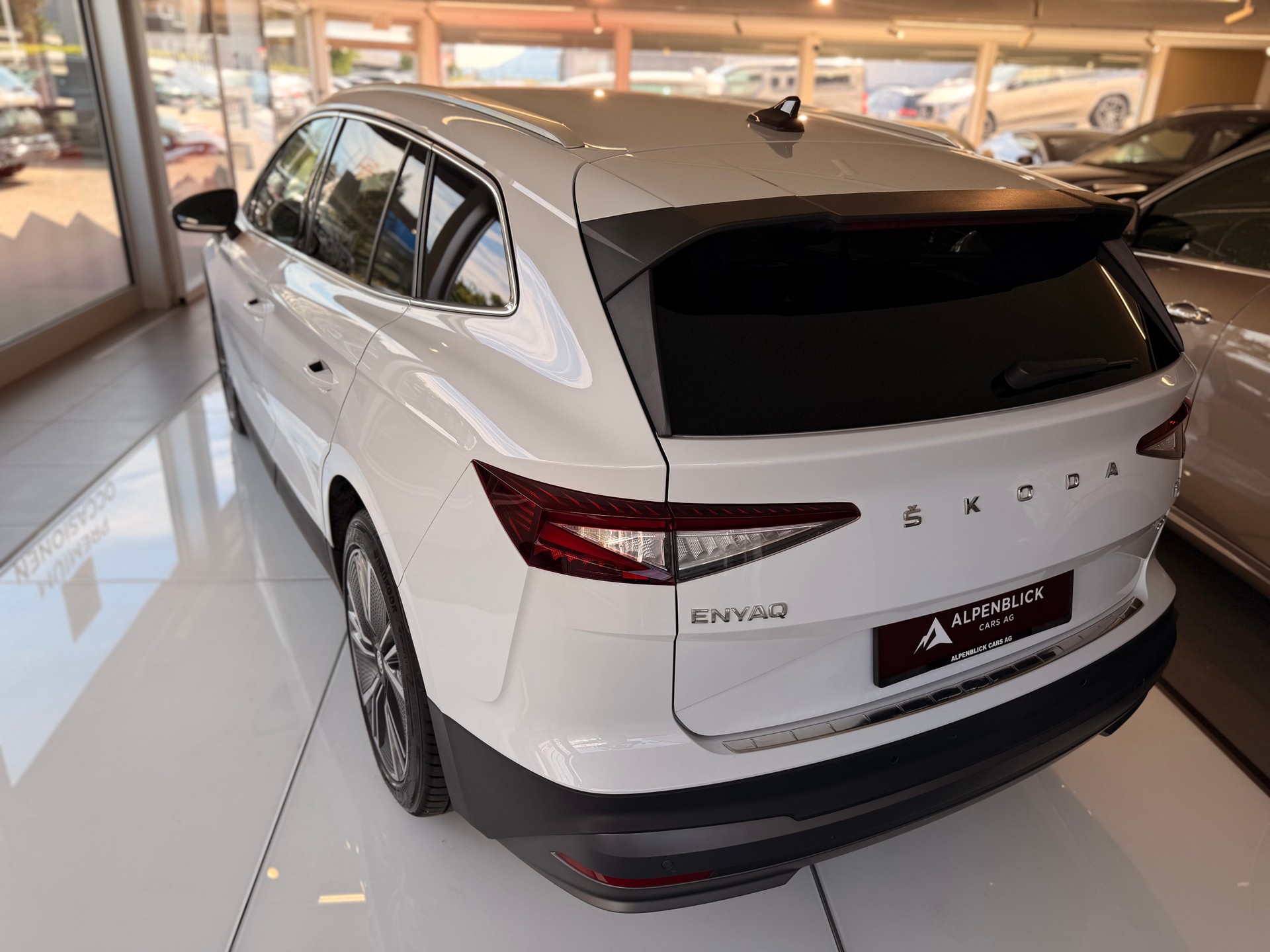 SKODA Enyaq iV 80-image-7