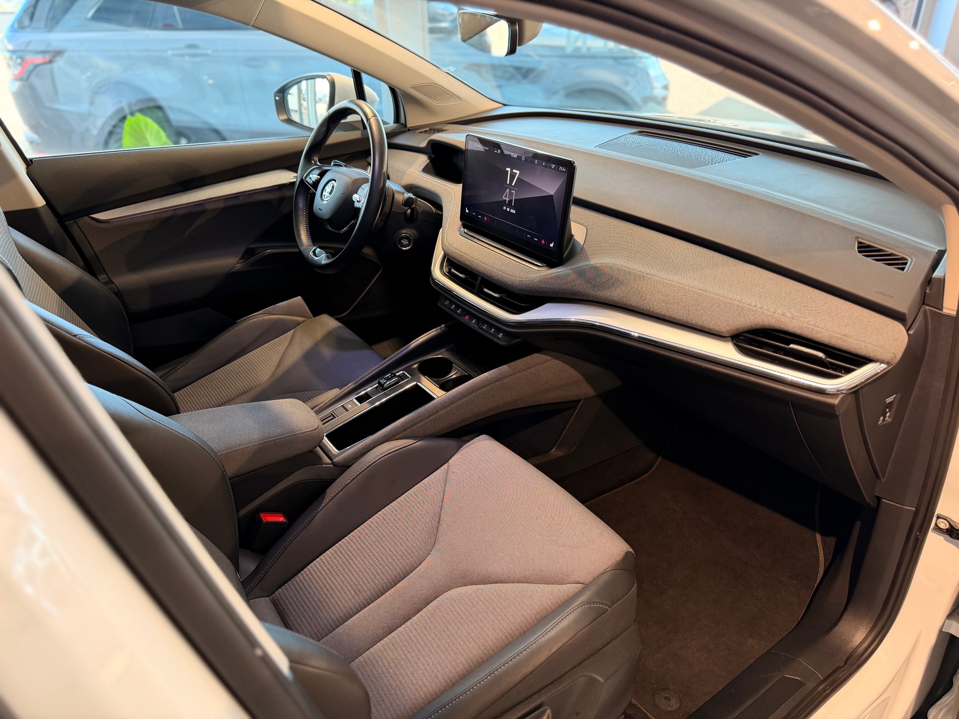 SKODA Enyaq iV 80-image-20