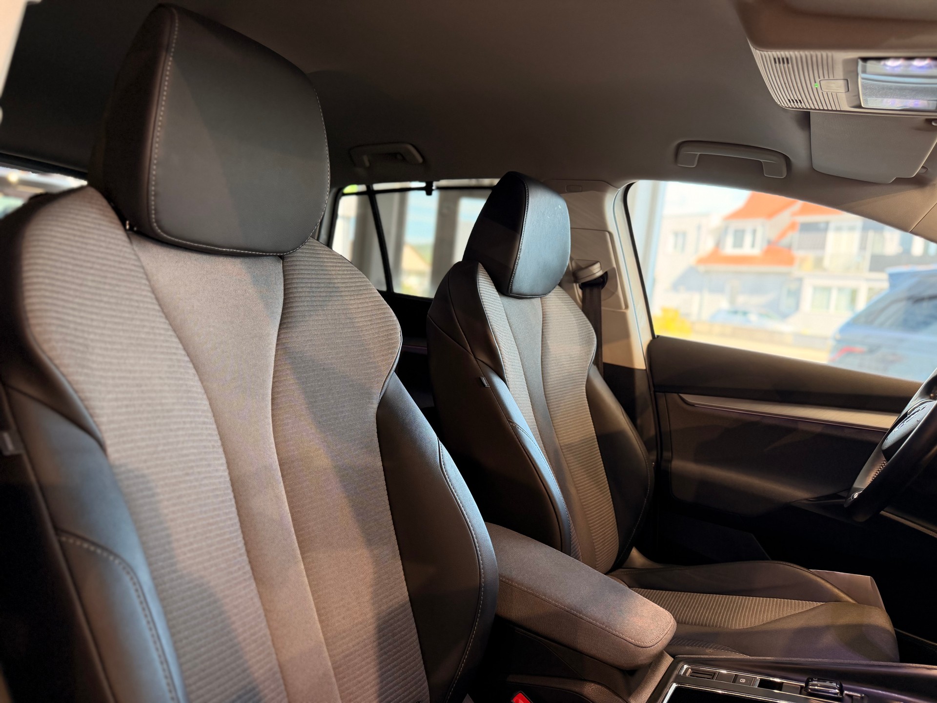 SKODA Enyaq iV 80-image-22