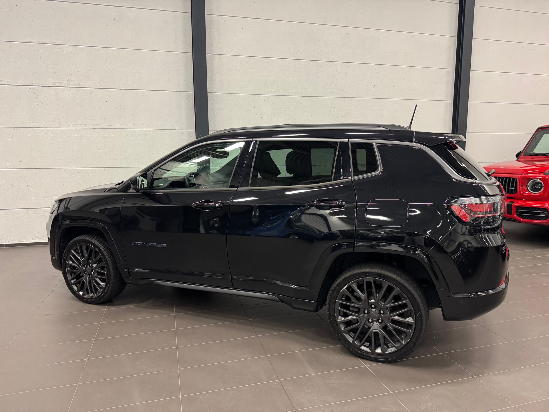 JEEP Compass 1.3 T PHEV S AWD-image-11
