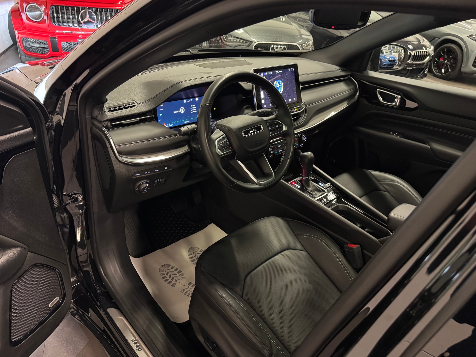 JEEP Compass 1.3 T PHEV S AWD-image-16
