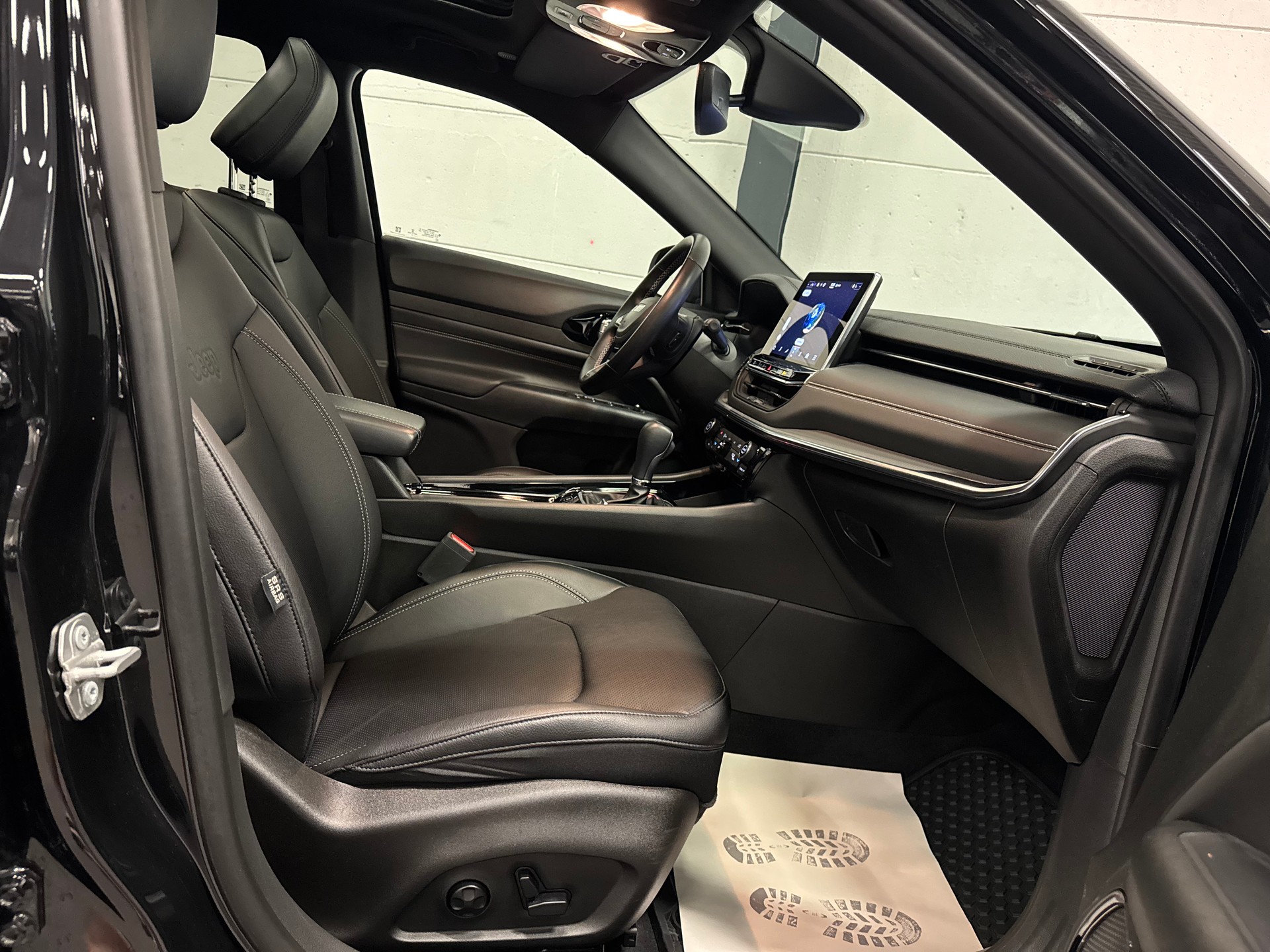 JEEP Compass 1.3 T PHEV S AWD-image-20